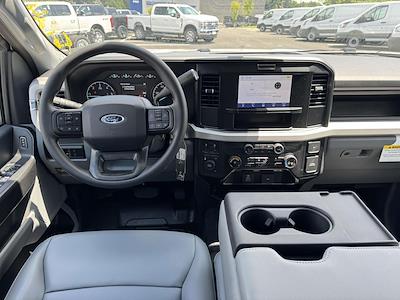 New 2025 Ford F-450 - photo 1