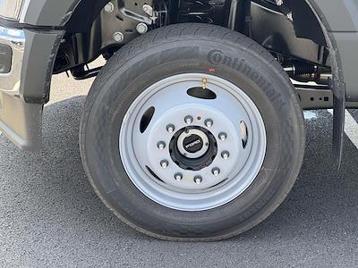 New 2025 Ford F-450 - photo 1