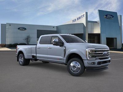 New 2026 Ford F-450 Platinum Crew Cab 4WD DRW Pickup for sale #C60028 - photo 1