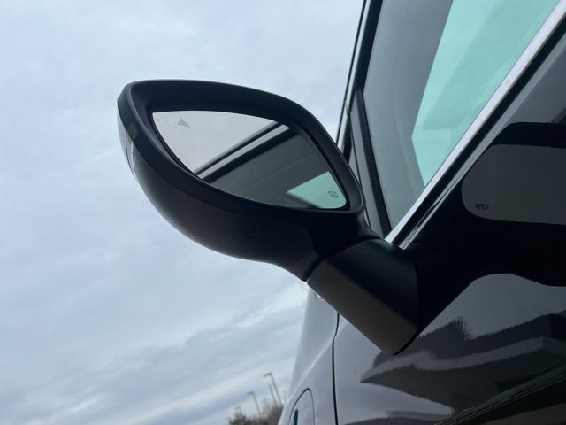 Used 2023 Chrysler Pacifica - photo 42
