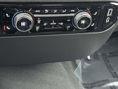 Used 2024 Chevrolet Silverado 1500 - photo 1