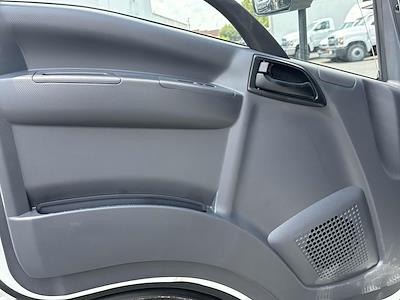 New 2025 Chevrolet LCF 5500XG - photo 1