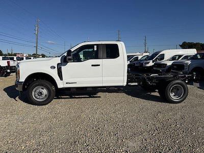 2024 Ford F-350 Super Cab DRW 4x4 Cab Chassis for sale #REF29606 - photo 1