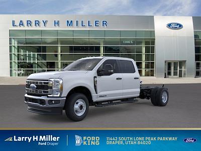 New 2025 Ford F-350 XL Crew Cab 4WD Cab Chassis for sale #SFL252147 - photo 1