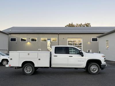 2025 Chevrolet Silverado 3500 Crew Cab DRW 4WD Cab Chassis for sale #25C291T - photo 2