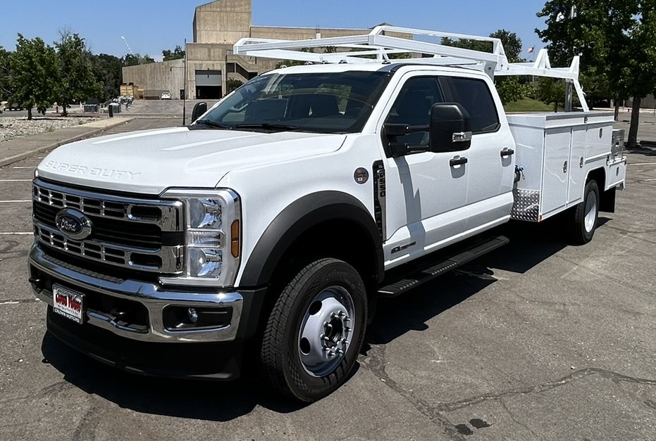 2025 Ford F-550 