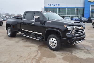 New 2025 Chevrolet Silverado 3500 High Country Crew Cab 4x4 Pickup for sale #RT11149 - photo 1