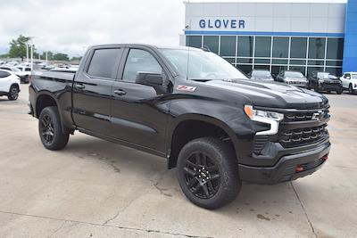 New 2025 Chevrolet Silverado 1500 LT Crew Cab 4x4 Pickup for sale #RT11732 - photo 1