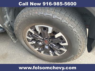 2022 Nissan Frontier Crew Cab RWD Pickup for sale #5865T - photo 2