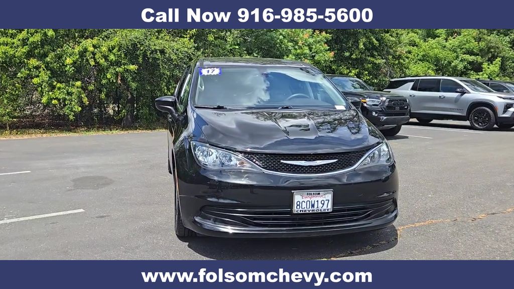 Used 2017 Chrysler Pacifica - photo 5