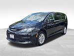 Used 2017 Chrysler Pacifica Touring Minivan thumbnail 1