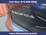 Used 2017 Chrysler Pacifica Touring Minivan thumbnail 4