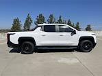 2024 Chevrolet Silverado EV Crew Cab 4WD, Pickup for sale #F24652 - photo 4