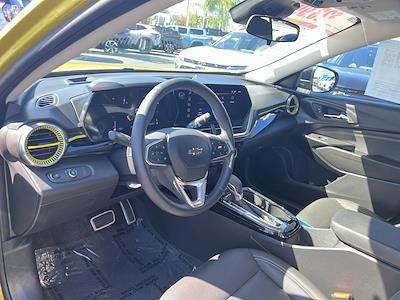 2024 Chevrolet Trax FWD SUV for sale #M25239A - photo 2