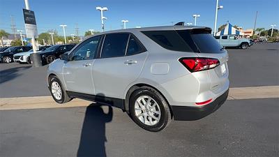 2022 Chevrolet Equinox FWD SUV for sale #T26015A - photo 2