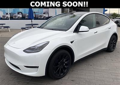Used 2025 Tesla Model Y - photo 1