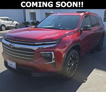 Used 2025 Chevrolet Traverse - photo 1