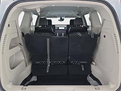 Used 2023 Chrysler Pacifica - photo 1