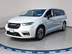 Used 2024 Chrysler Pacifica Select Minivan for sale #RR118180 - photo 1