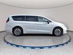 Used 2024 Chrysler Pacifica Select Minivan for sale #RR118180 - photo 5