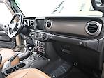 2020 Jeep Gladiator Crew Cab 4x4 Pickup for sale #301682J - photo 27