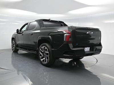 2024 Chevrolet Silverado EV Crew Cab AWD Pickup for sale #301871P - photo 2