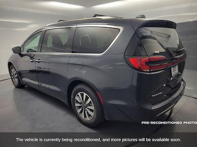 2021 Chrysler Pacifica FWD Minivan for sale #302105R - photo 2