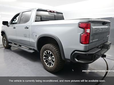Used 2024 Chevrolet Silverado 1500 - photo 1