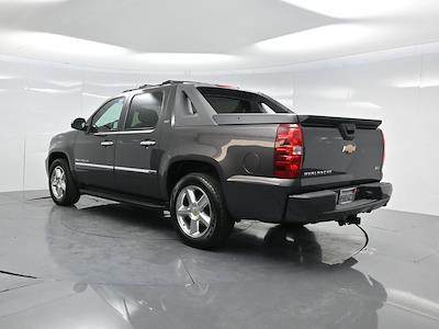 2011 Chevrolet Avalanche Crew Cab RWD Pickup for sale #3260035A - photo 2