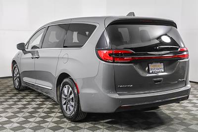 Used 2022 Chrysler Pacifica Limited Minivan for sale #NC3625 - photo 2