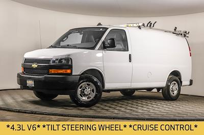Used 2022 Chevrolet Express 2500 - photo 1
