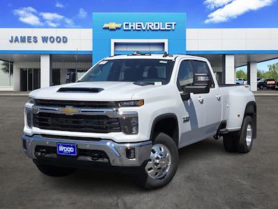 New 2025 Chevrolet Silverado 3500 LT Crew Cab 4WD Pickup for sale #152888 - photo 1