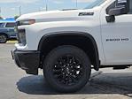2025 Chevrolet Silverado 2500 Crew Cab 4WD Pickup for sale #152943 - photo 5