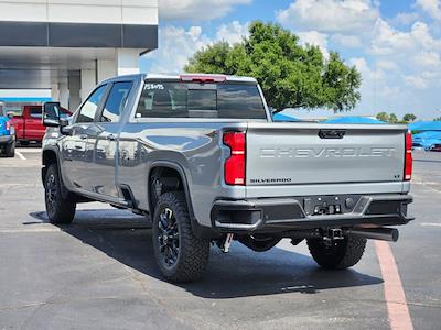 New 2025 Chevrolet Silverado 3500 LT Crew Cab 4WD Pickup for sale #153093 - photo 2