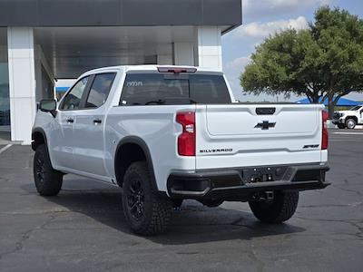 2025 Chevrolet Silverado 1500 Crew Cab 4WD Pickup for sale #153319 - photo 2
