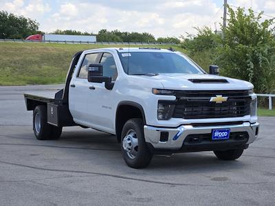 2025 Chevrolet Silverado 3500 Crew Cab DRW 4WD Cab Chassis for sale #153340 - photo 2