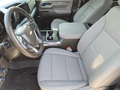 Used 2024 Chevrolet Silverado 2500 - photo 1