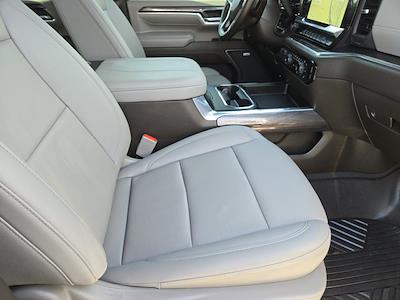 Used 2024 Chevrolet Silverado 2500 - photo 1