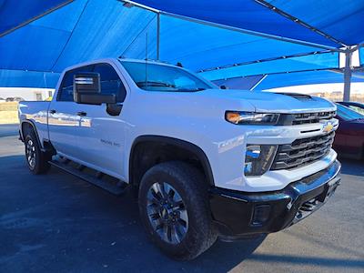Used 2024 Chevrolet Silverado 2500 - photo 1