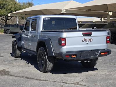 Used 2022 Jeep Gladiator - photo 1
