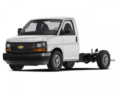 Used 2018 Chevrolet Express 3500 - photo 1