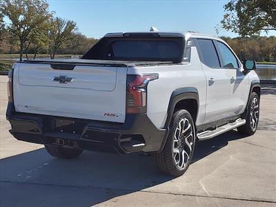 2024 Chevrolet Silverado EV Crew Cab 4WD, Pickup for sale #244345 - photo 2