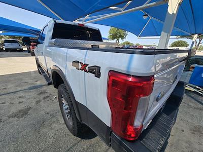 2017 Ford F-250 Crew Cab 4WD Pickup for sale #253324A1 - photo 2