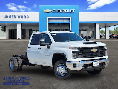 2025 Chevrolet Silverado 3500 Crew Cab DRW 4WD Cab Chassis for sale #253407 - photo 1
