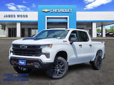 New 2025 Chevrolet Silverado 1500 LT Crew Cab 4WD Pickup for sale #253434 - photo 1