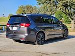 2018 Chrysler Pacifica FWD Minivan for sale #260490A1 - photo 2