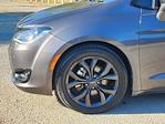2018 Chrysler Pacifica FWD Minivan for sale #260490A1 - photo 8