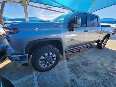 Used 2025 Chevrolet Silverado 2500 - photo 1