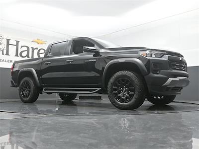 2026 Chevrolet Colorado Crew Cab 4x4 Pickup for sale #HCV260250 - photo 2