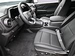 2026 Chevrolet Colorado Crew Cab 4x4 Pickup for sale #HCV260250 - photo 8